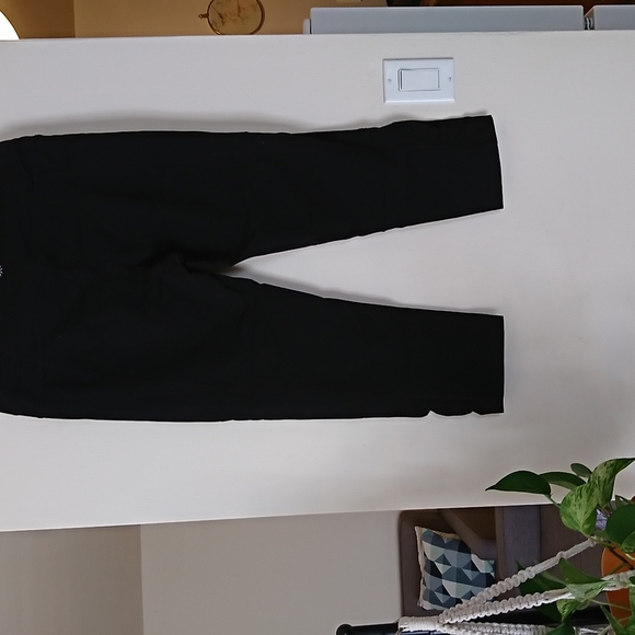 Athleta Balance Capris - Picture 9 of 15